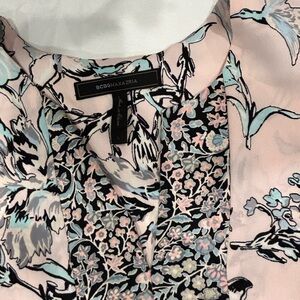 Bcbg sleeveless print top
